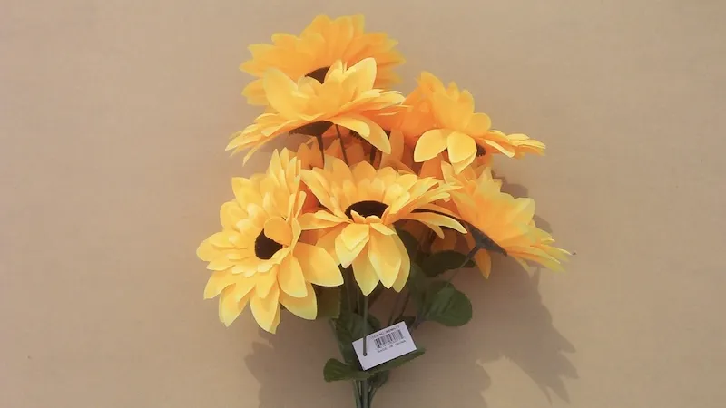 How to Source Artificial Flowers from China and Assure Quality