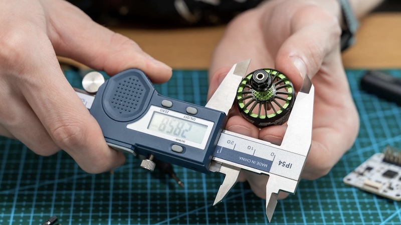 Caliper measuring the sample